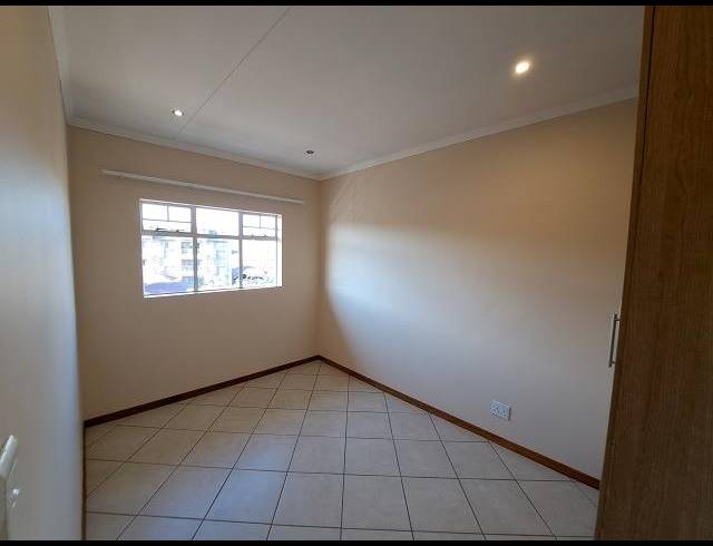 2 BEDROOM APARTMENT FOR SALE IN STONERIDGE
